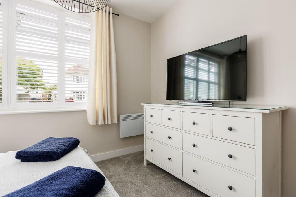 Modern 2 Bed, Cliff Top & Parking, F6 Μπόρνμουθ Εξωτερικό φωτογραφία
